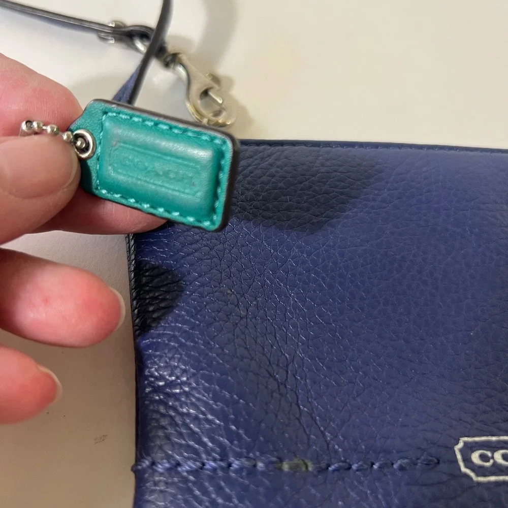 Coach Leather Wristlet Zipper & Bag Charm Blue‎ Green 4 x 5.5